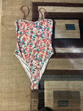 Floral bodysuit with Thin Straps xs